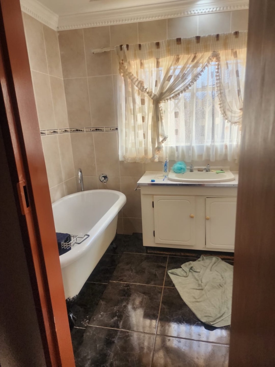 4 Bedroom Property for Sale in Stilfontein North West